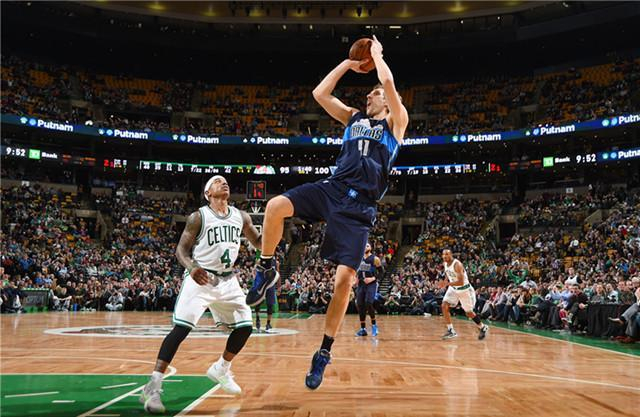 分析比赛的 分析比赛的